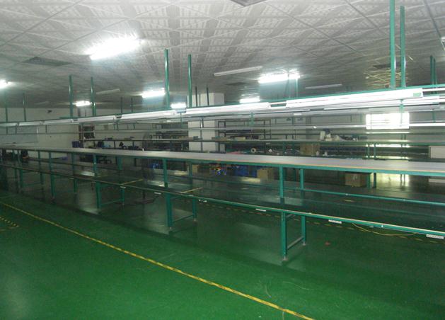 生產(chǎn)車(chē)間做完環(huán)氧地坪漆后效果